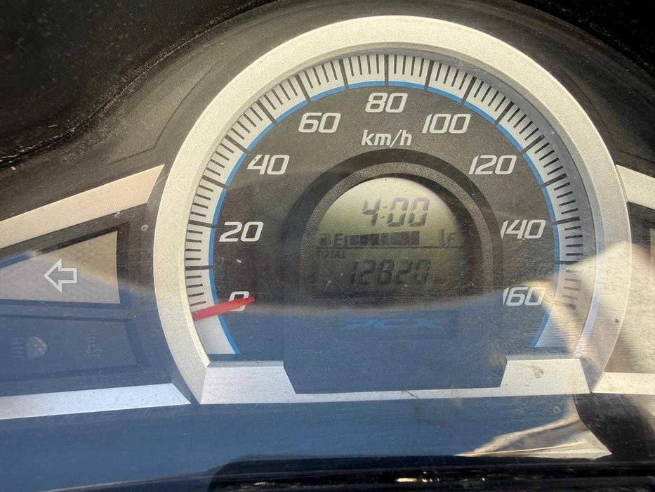 Honda PCX 125 (2017) – 12.820 km (revisão feita)