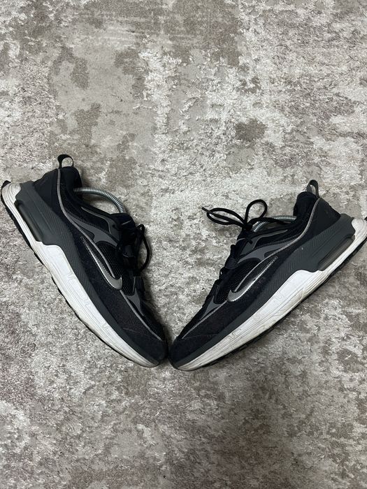 Кросівки  Nike Air Max Bliss 44.5