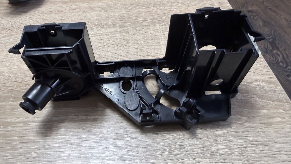 Регулювання подання свіжого і теплого повітря 1K1820045B