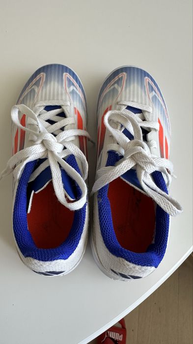 Кросівки буци adidas