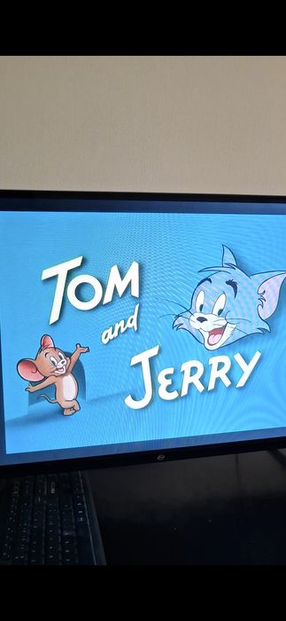 Tv 32 polegadas não é smart tv