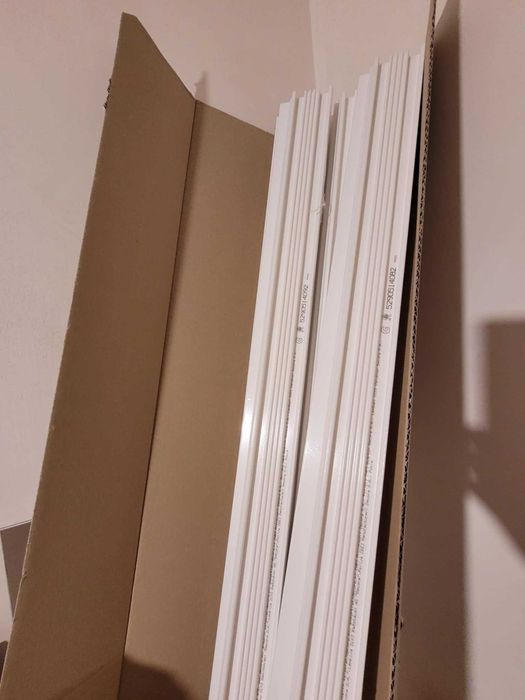 Nowe listwy przypodłogowe Arbiton STIQ XL S0610 białe – 16 szt.