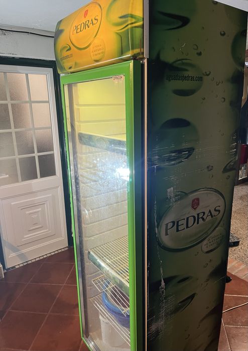 Arca Refrigeradora Vertical