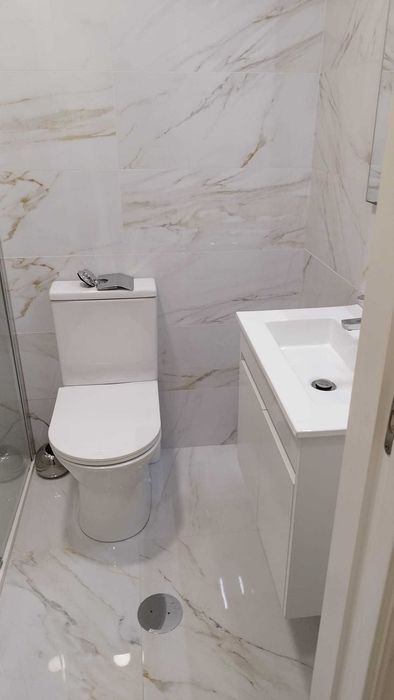 Quarto para arrendar em sítio bem situado