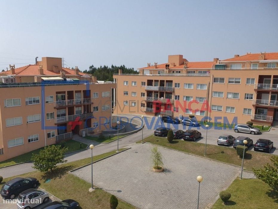 Apartamento T2 com varanda em Canelas, V.N.Gaia