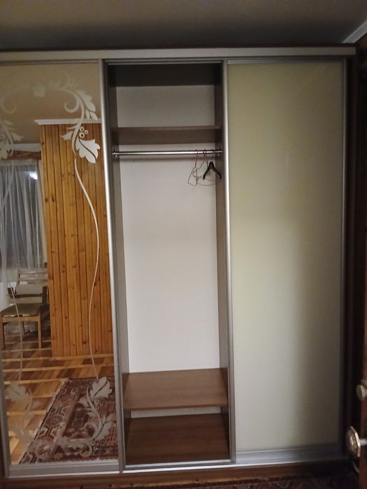 Шафа купе для прихожої