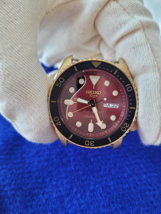 Seiko Brian May Limited Edition 5 Sports SRPH80K1