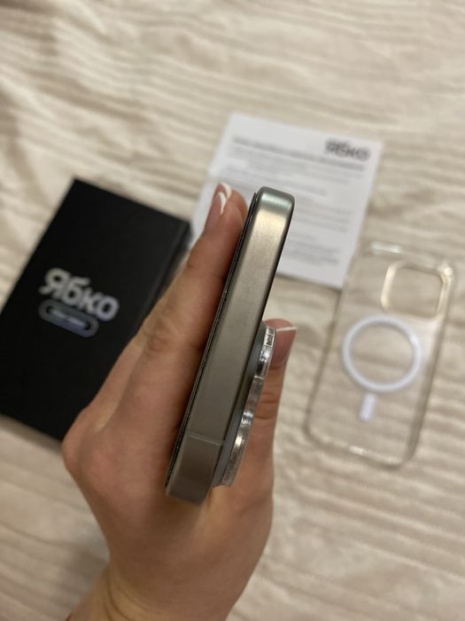 iPhone 15 Pro 256GB Natural Titanium