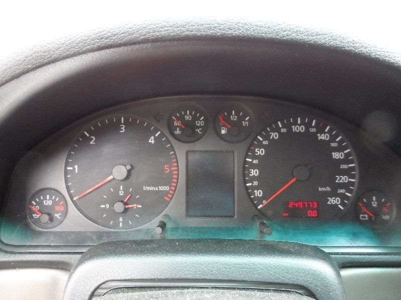 Quadrante painel instrumentos audi A4 B5 TDI com computador bordo LCD