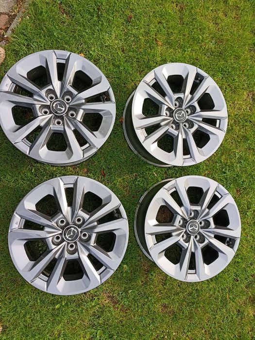Felgi 17. 5x114.3 nowe