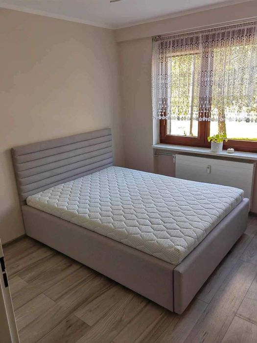 Łóżko sypialniane pod materac 140cm