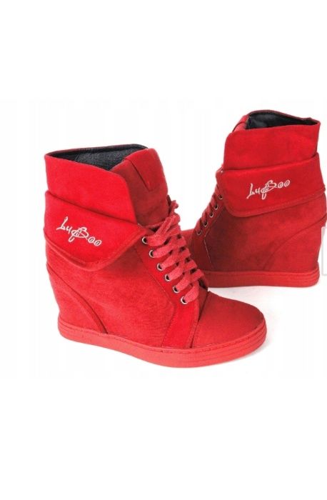 Buty czerwone NOWE r41