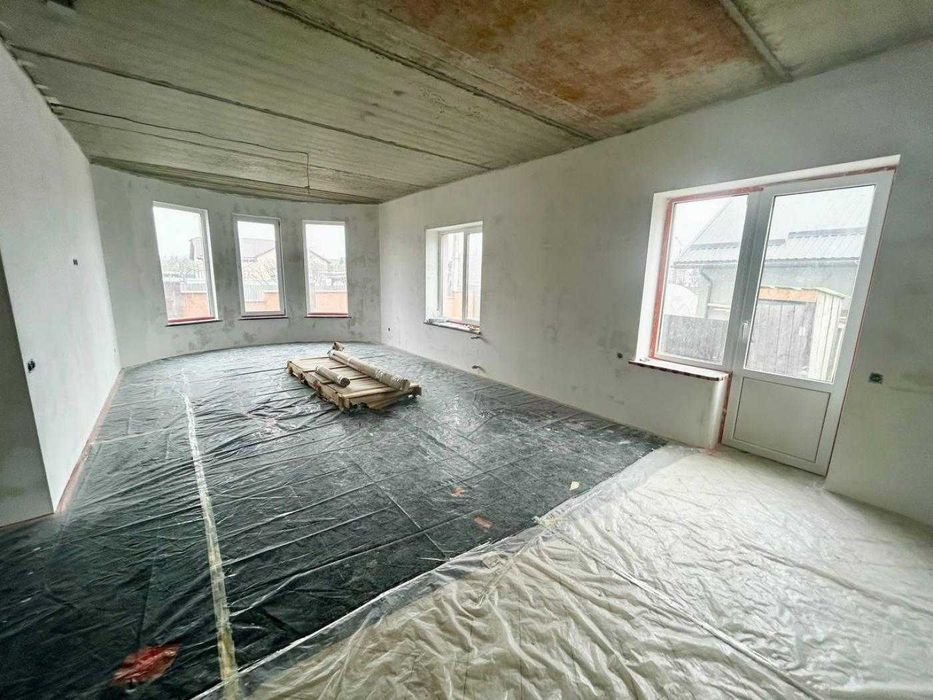 House in Ivano-Frankivsk - View 2