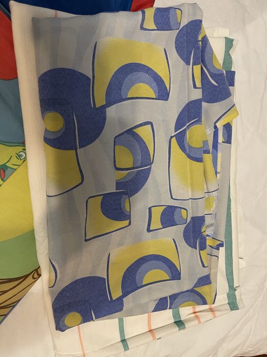 Продам постельное белье 1.5