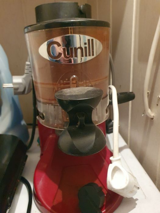 Продам кавомолку Cunill