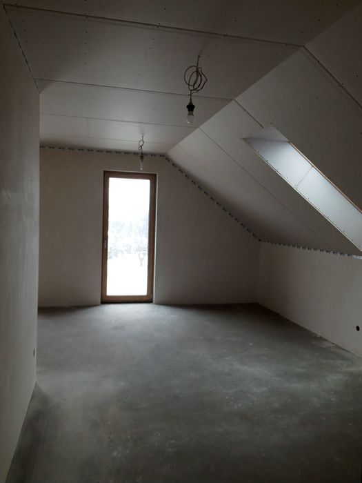 Gładzie,  Adaptacja Poddasza, Celuloza