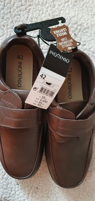 Buty nowe nie używane cena za 1 pare.