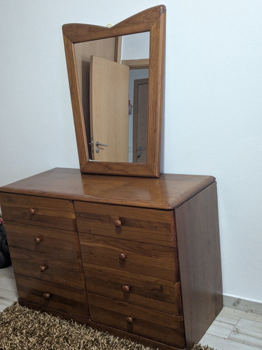 Cômoda em madeira