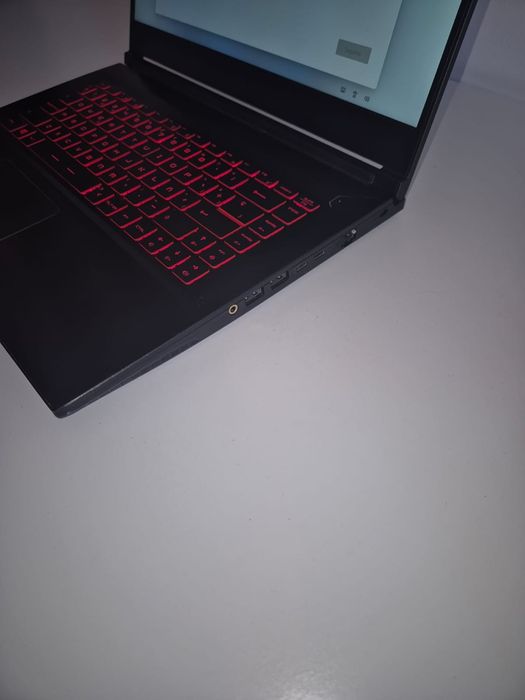 Portátil msi GF-65  9SEXR Thin
