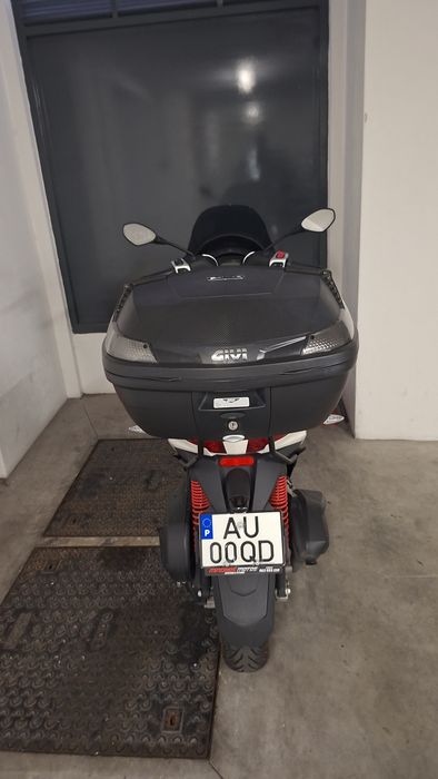 Vendo Piaggio mp3 300