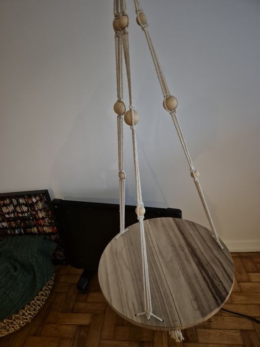 Suporte suspenso para vasos