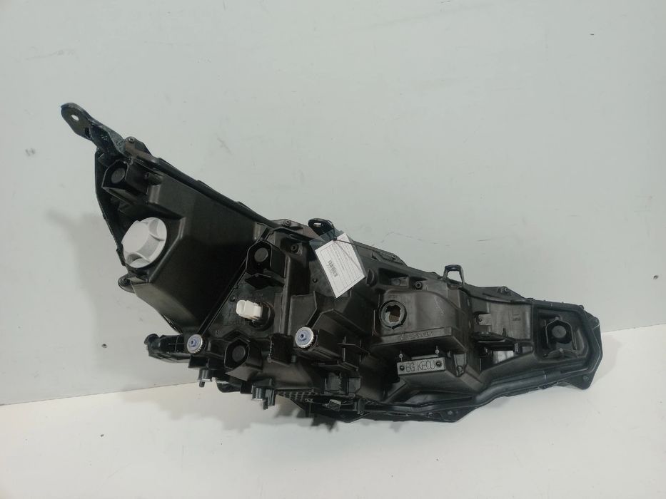 Ótica / farol esquerda LEXUS NX II (_A2_, _H2_)