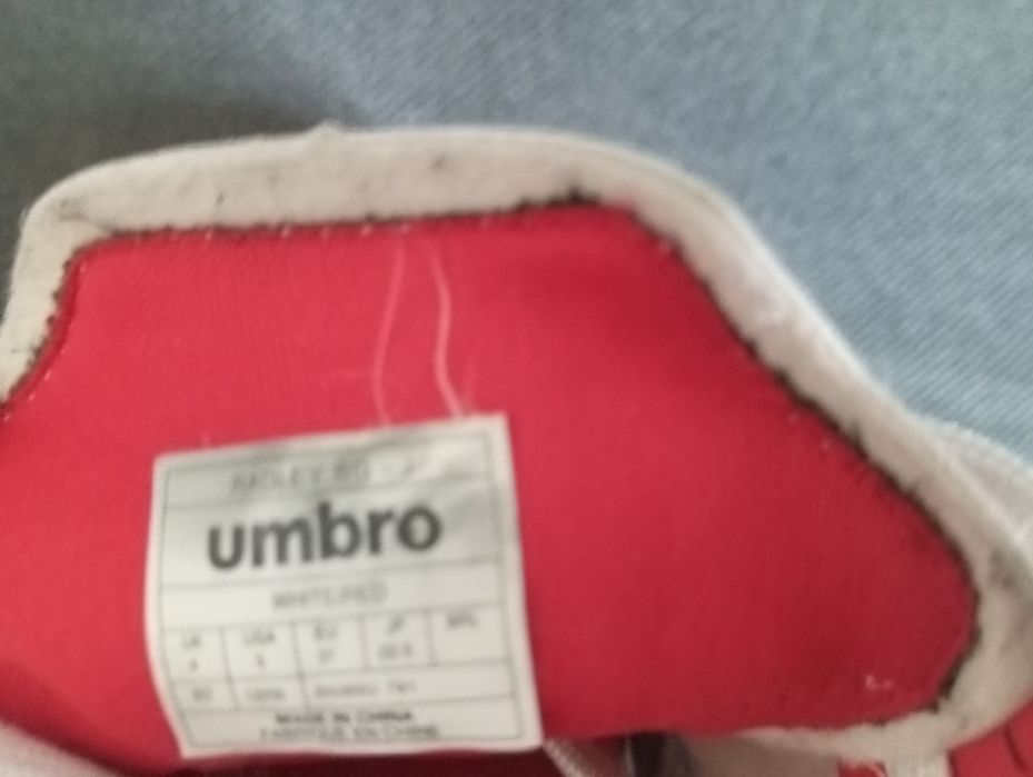 Buty piłkarskie Umbro rozm. 37