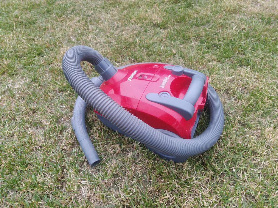 Пилосос XENON 1600w