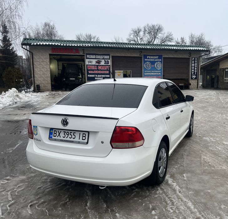 продам volkswagen polo sedan