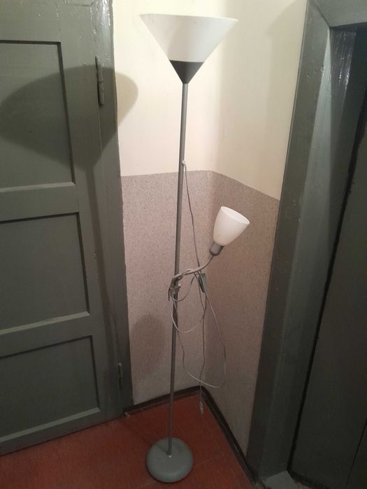 Lampa stojąca srebrna