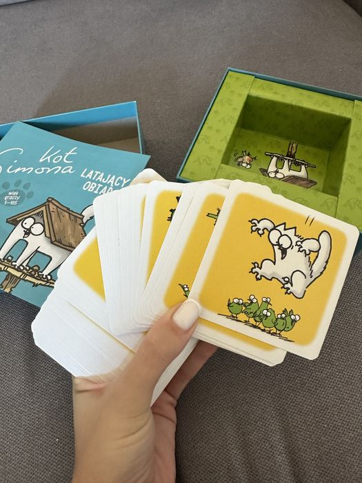 Gra kot Simona latajacy obiad