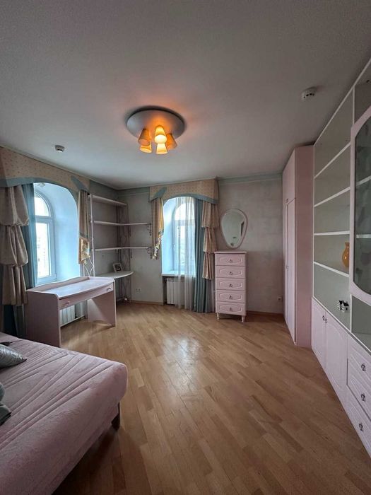 780$м2 пр-т Володимира Івасюка 22 Мінська Оболонський р-н Оазис