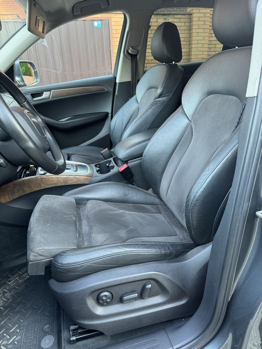 Audi Q5 2012 2л дизель Quattro
