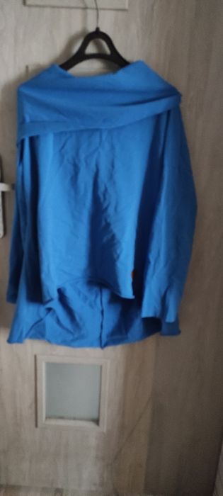 Bluza niebieska z kapturem