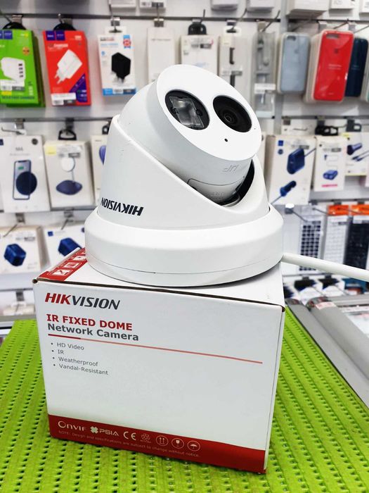 4 MP AcuSense IP відеокамера Hikvision DS-2CD2343G2-IU Запис на Micro SD 256 ГБ. з мікрофоном