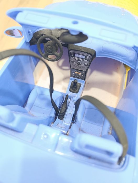Carro azul da Barbie