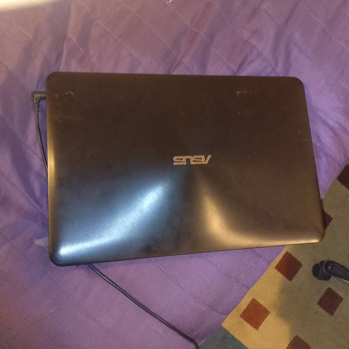Portátil ASUS x555L para peças
memória RAM 4 GB
HD 320 GB
Vendo as peç