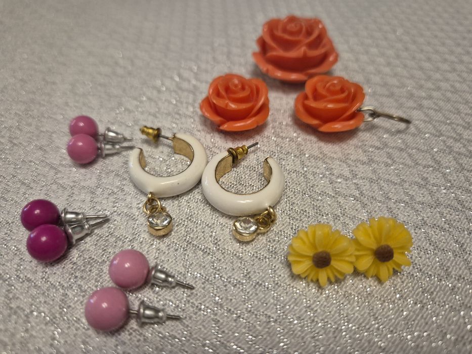 Kolczyki kolorowe