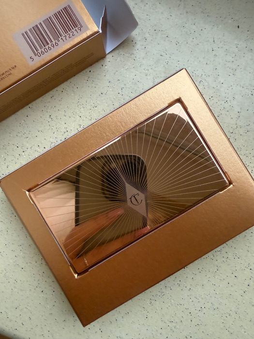 Палітра для обличчя charlotte tilbury filmstar bronze & glow