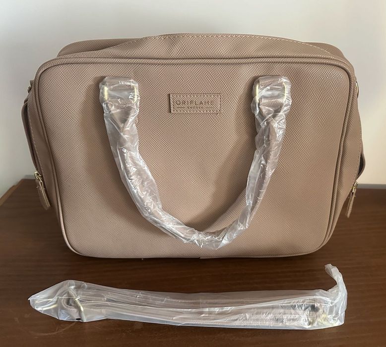 Mala Espaçosa (dá para Computador) Nova