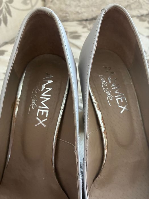 Buty czółenka skórzane szare z ozdobnym obcasem 38 rozmiar