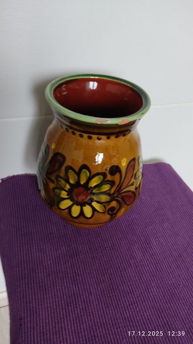 Ваза "Широка" за зразком Протор'євих, Васильківська майоліка