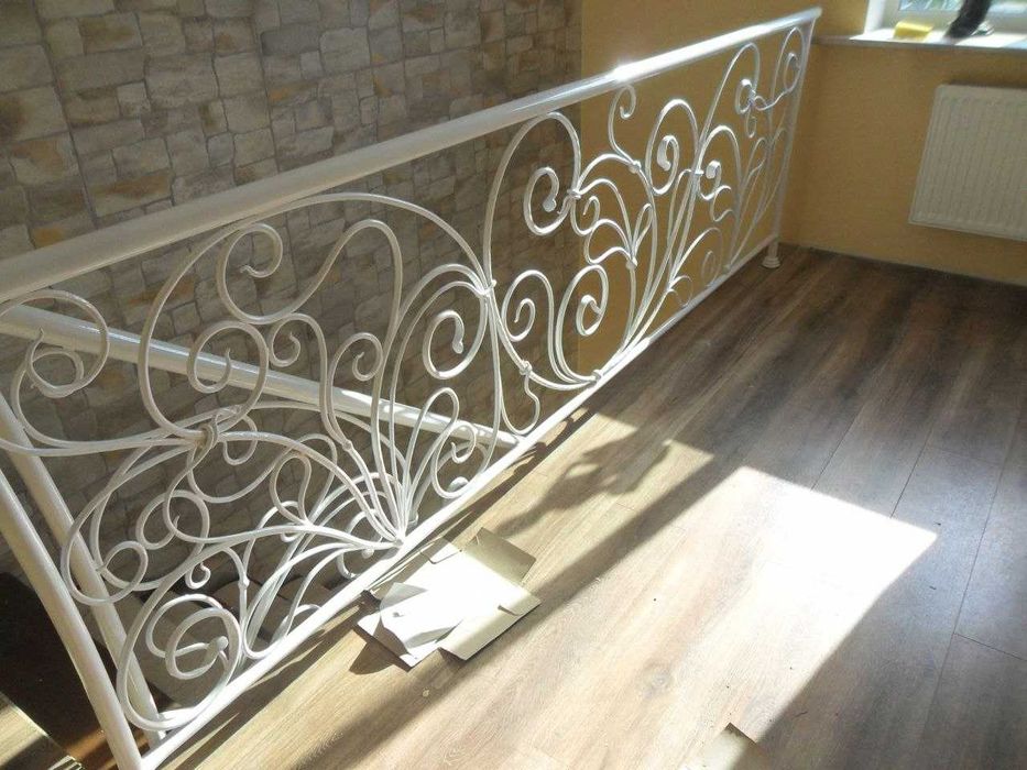 Вироби з металу під замовлення - ворота, навіси, сходи, козирки, інше