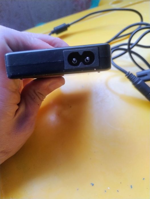 Адаптер блока питания для ноута