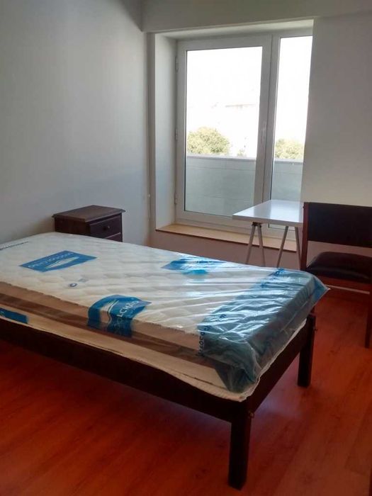 Quarto individual na Alta de Lisboa 350€ Estudantes