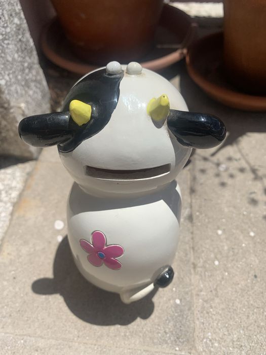 Mealheiro Vaca cerâmica 14 cm, pernas flexíveis