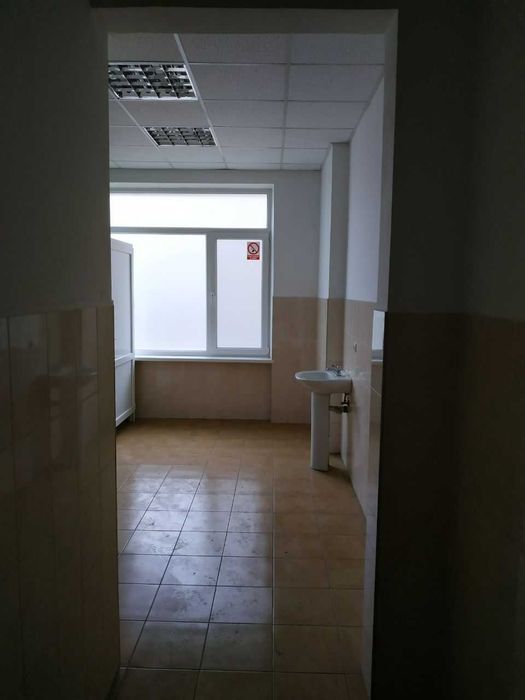 Офісні приміщення, м. Чернівці, вул. Г. Майдану, 194"А"