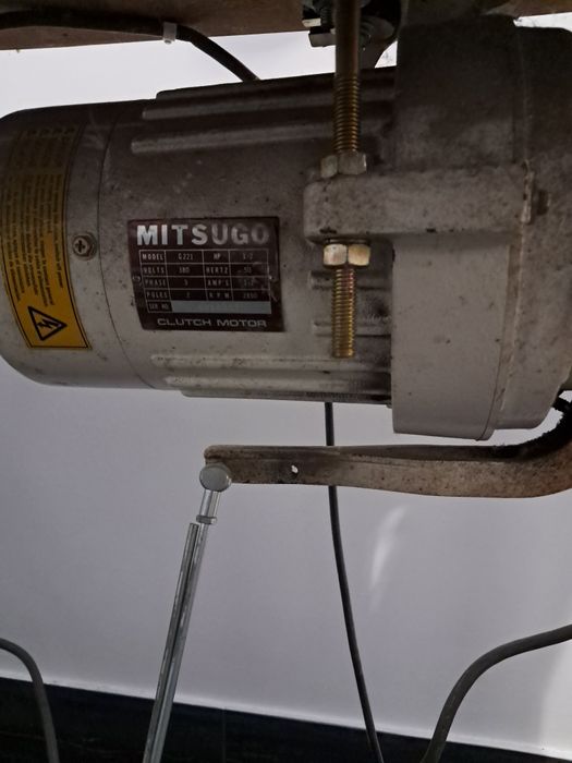 Maszyna do szycia MINERVA