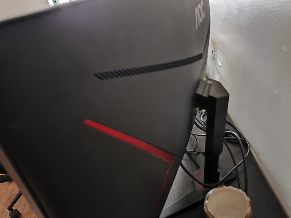 Monitor Gaming AOC 31,5" Curvo 240Hz Full HD 0,5ms