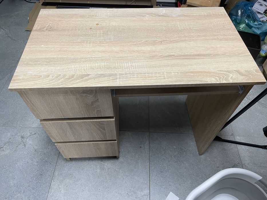 Biurko 90x50x77 stan baddzo dobry